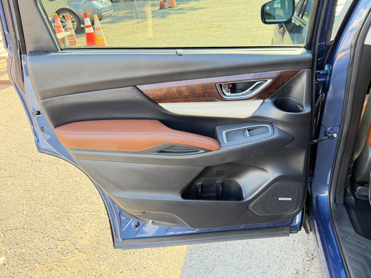 Used 2019 Subaru Ascent Touring w/ Popular Package #3 AWD/4WD image 38