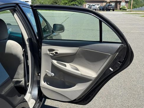 Used 2010 Toyota Corolla LE FWD image 15