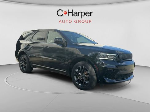 Used 2022 Dodge Durango SXT w/ Blacktop Package AWD/4WD image 1