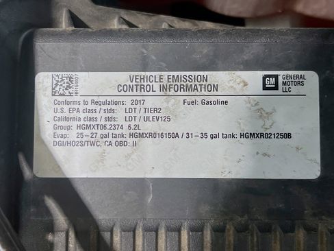 Used 2017 Cadillac Escalade Luxury image 23