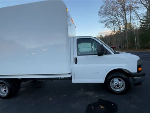 New 2025 GMC Savana 3500 w/ Power Convenience Package image 2