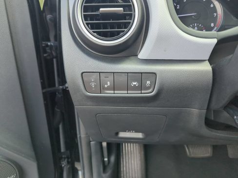 Used 2021 Hyundai Kona Limited w/ Cargo Package FWD image 20