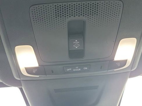 Certified 2025 Honda CR-V Sport image 31