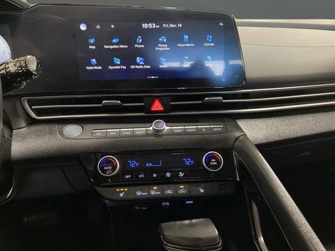 Used 2023 Hyundai Elantra SEL w/ Convenience Package image 8