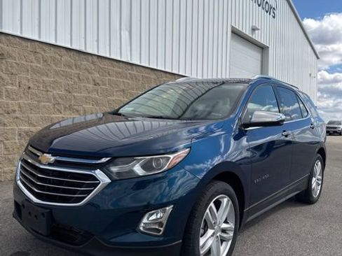 Used 2020 Chevrolet Equinox Premier FWD image 2