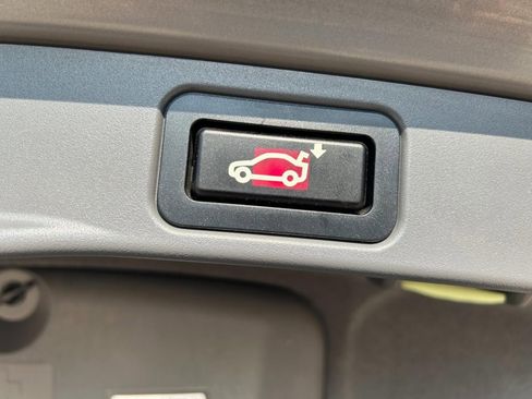 Used 2008 BMW 750Li image 36