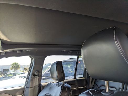 Used 2024 Jeep Grand Cherokee Limited 4xe image 12