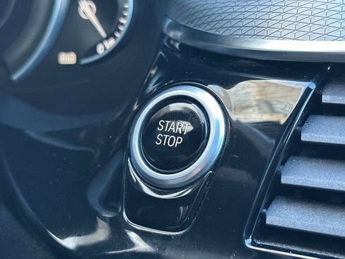 Used 2019 BMW 530e w/ M Sport Package image 25