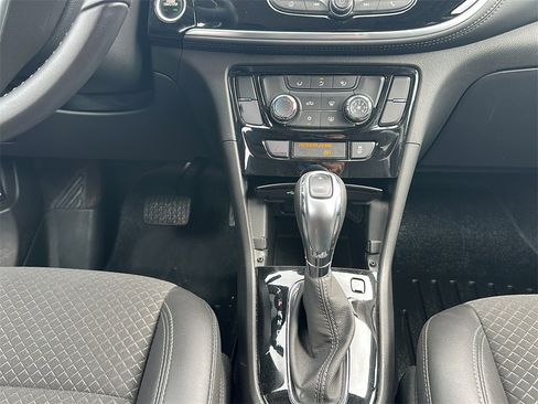 Used 2022 Buick Encore Preferred w/ Safety Package image 16