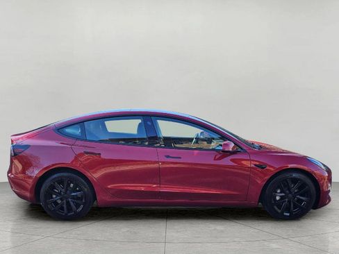 Used 2023 Tesla Model 3 Standard Range image 9