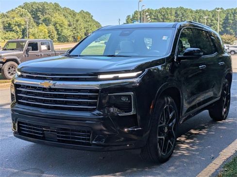 New 2026 Chevrolet Traverse High Country image 5