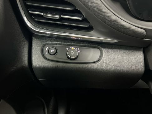 New 2026 Buick Envista Preferred FWD image 18