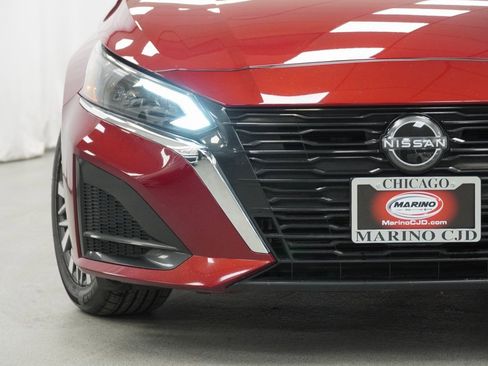 Used 2023 Nissan Altima 2.5 SV w/ SV Premium Package image 7