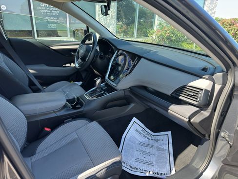 Used 2023 Subaru Outback Premium AWD/4WD image 10