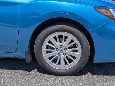 Used 2018 Subaru Impreza 2.0i Premium image 11