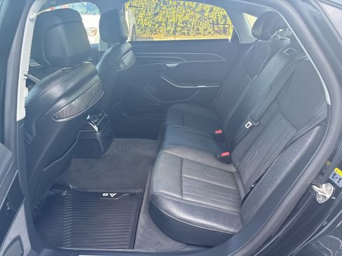 Used 2023 Audi A8 L 3.0T image 4