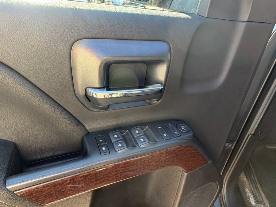 Used 2019 GMC Sierra 1500 SLE w/ SLE Value Package AWD/4WD image 11