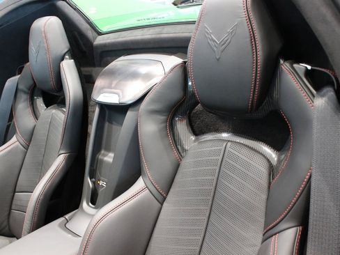 New 2026 Chevrolet Corvette Z06 w/ Z07 Performance Package RWD image 13