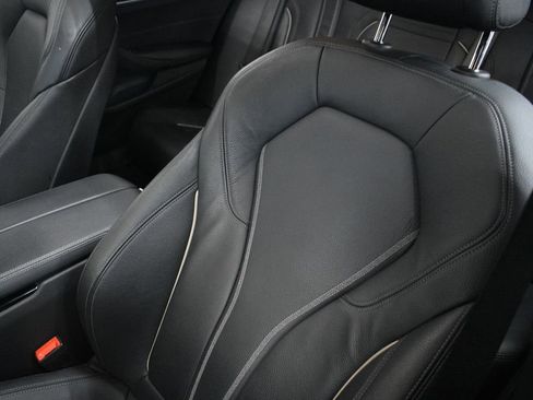 Used 2023 BMW 530e xDrive 530e iPerformance w/ Convenience Package image 10