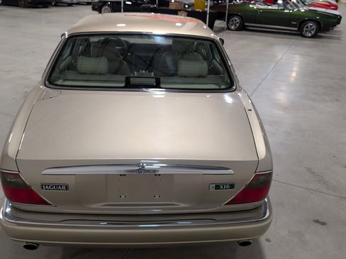 Used 1996 Jaguar XJ6 RWD image 10