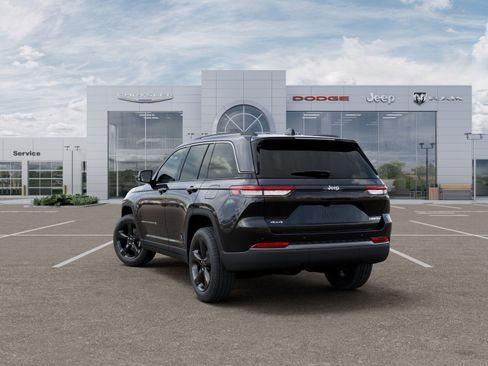 New 2026 Jeep Grand Cherokee Limited w/ Limited Altitude Package AWD/4WD image 29