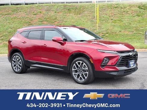 Used 2023 Chevrolet Blazer RS AWD/4WD image 1