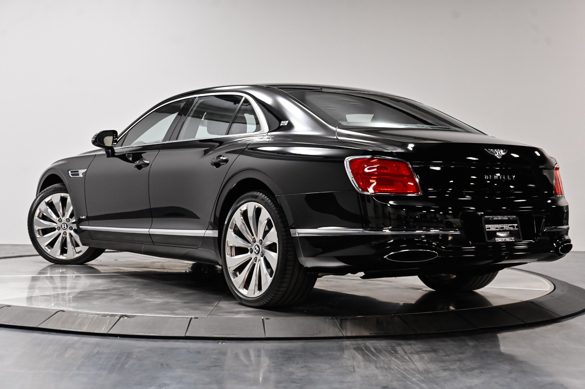 Used 2020 Bentley Flying Spur W12 AWD/4WD image 46