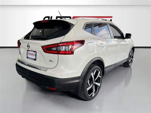 Used 2021 Nissan Rogue Sport SL w/ Premium Package image 7
