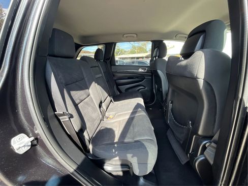 Used 2012 Jeep Grand Cherokee Laredo w/ Laredo E Group AWD/4WD image 19