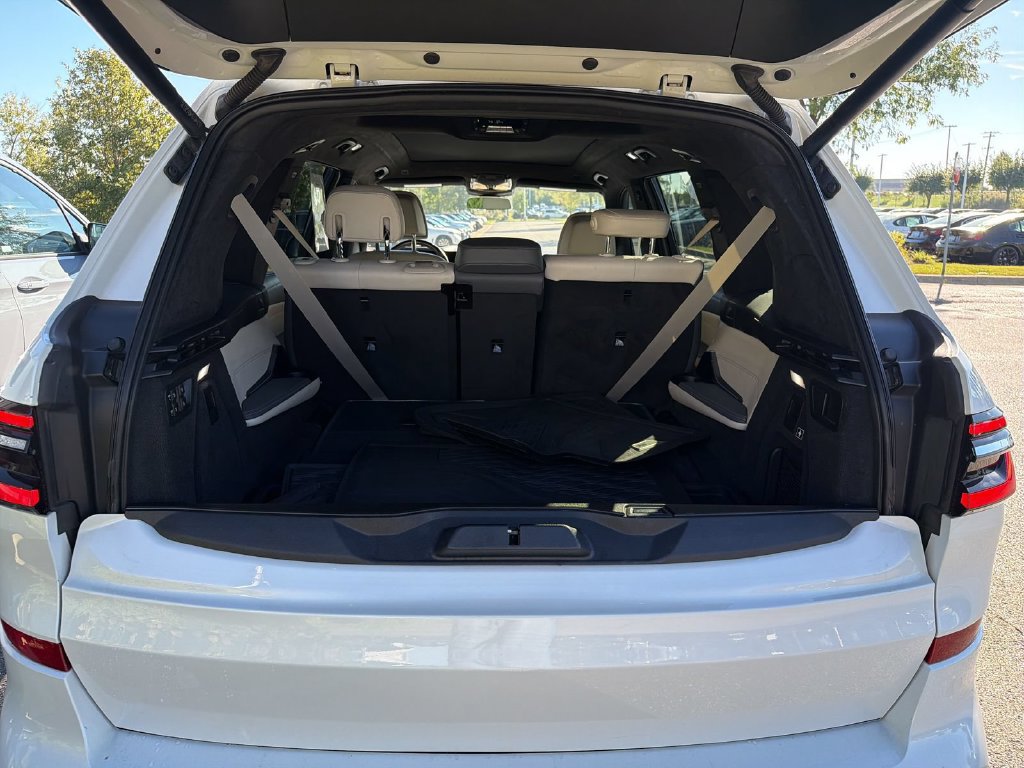 Certified 2023 BMW X7 xDrive40i w/ Executive Package AWD/4WD image 21