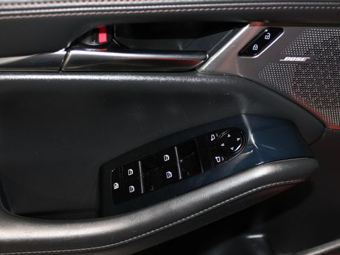 Used 2019 MAZDA MAZDA3 Sedan w/ Preferred Package FWD image 10