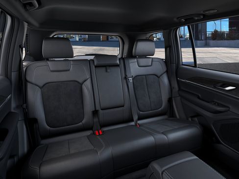 New 2026 Jeep Grand Cherokee Altitude AWD/4WD image 15