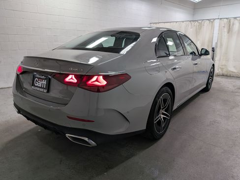 Used 2024 Mercedes-Benz E 350 4MATIC Sedan image 7