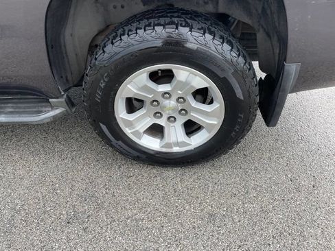 Used 2015 Chevrolet Tahoe LT AWD/4WD image 17