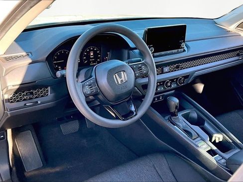 Used 2025 Honda Accord LX image 14