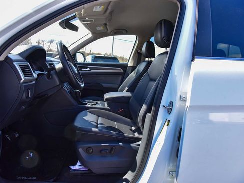 Used 2021 Volkswagen Atlas SE image 14