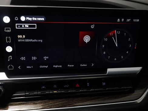 Certified 2022 GMC Sierra 1500 Elevation w/ Preferred Package image 11