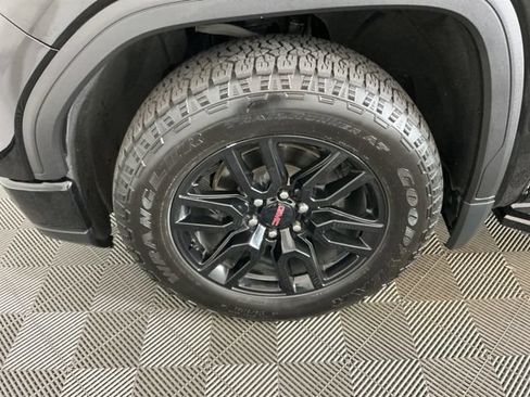 Used 2023 GMC Sierra 1500 Elevation w/ X31 Off-Road Package AWD/4WD image 28