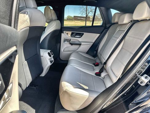 New 2026 Mercedes-Benz GLC 300 image 4