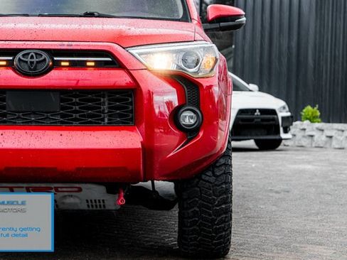 Used 2022 Toyota 4Runner SR5 Premium w/ 4Runner Black Package (TMS) RWD image 8