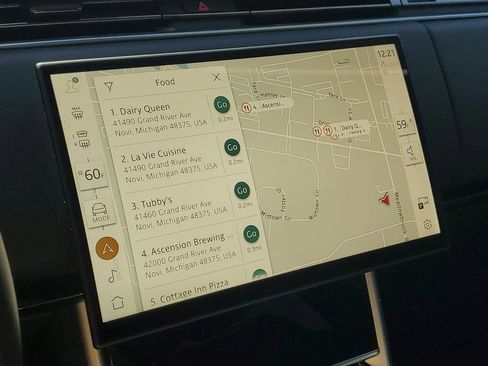 Used 2025 Land Rover Range Rover Long Wheelbase Autobiography image 25