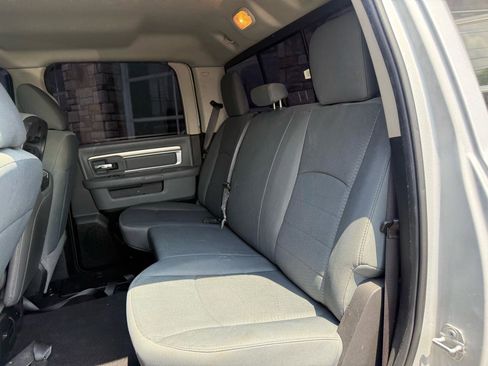 Used 2019 RAM 1500 Classic SLT AWD/4WD image 15