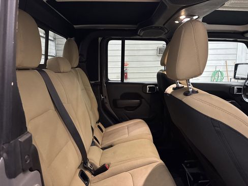 Used 2020 Jeep Gladiator Sport w/ Quick Order Package 24S image 29