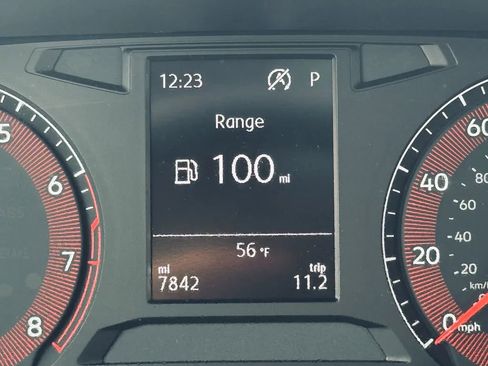 Used 2021 Volkswagen Jetta SE image 14