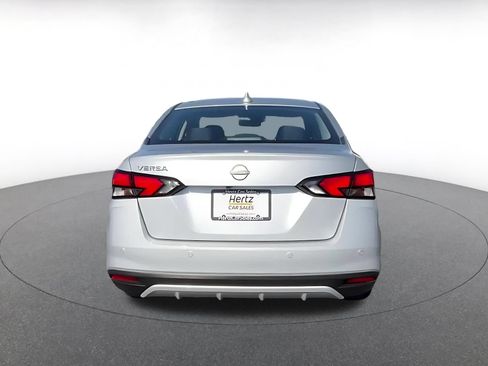 Used 2025 Nissan Versa SV FWD image 12
