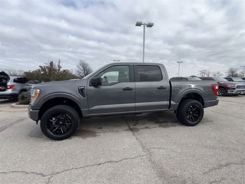Used 2022 Ford F150 XL w/ STX Appearance Package image 3