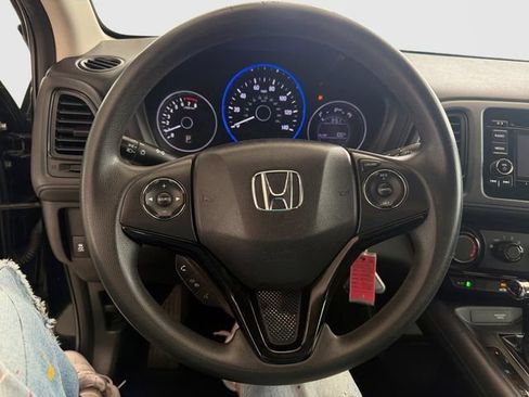 Used 2022 Honda HR-V LX image 18