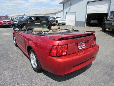 Used 2002 Ford Mustang Premium RWD image 24