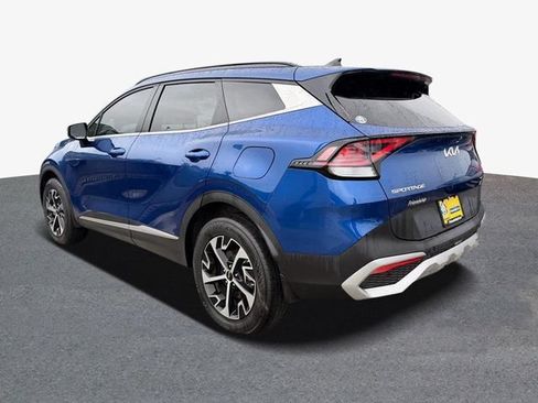 Used 2025 Kia Sportage EX w/ Premium Package AWD/4WD image 2