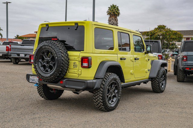 Used 2023 Jeep Wrangler Unlimited w/ Cold Weather Group AWD/4WD image 4